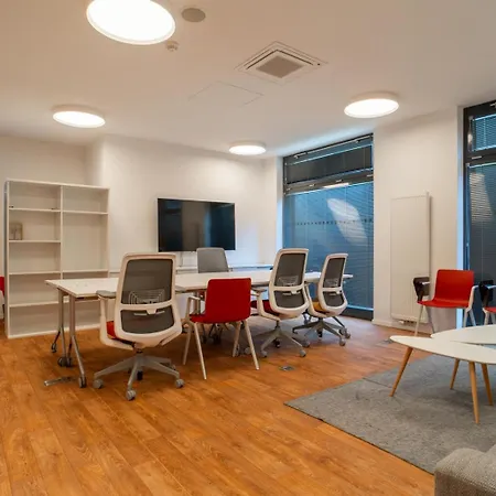 Apartment Sunny Minimalist Flat With Balcony